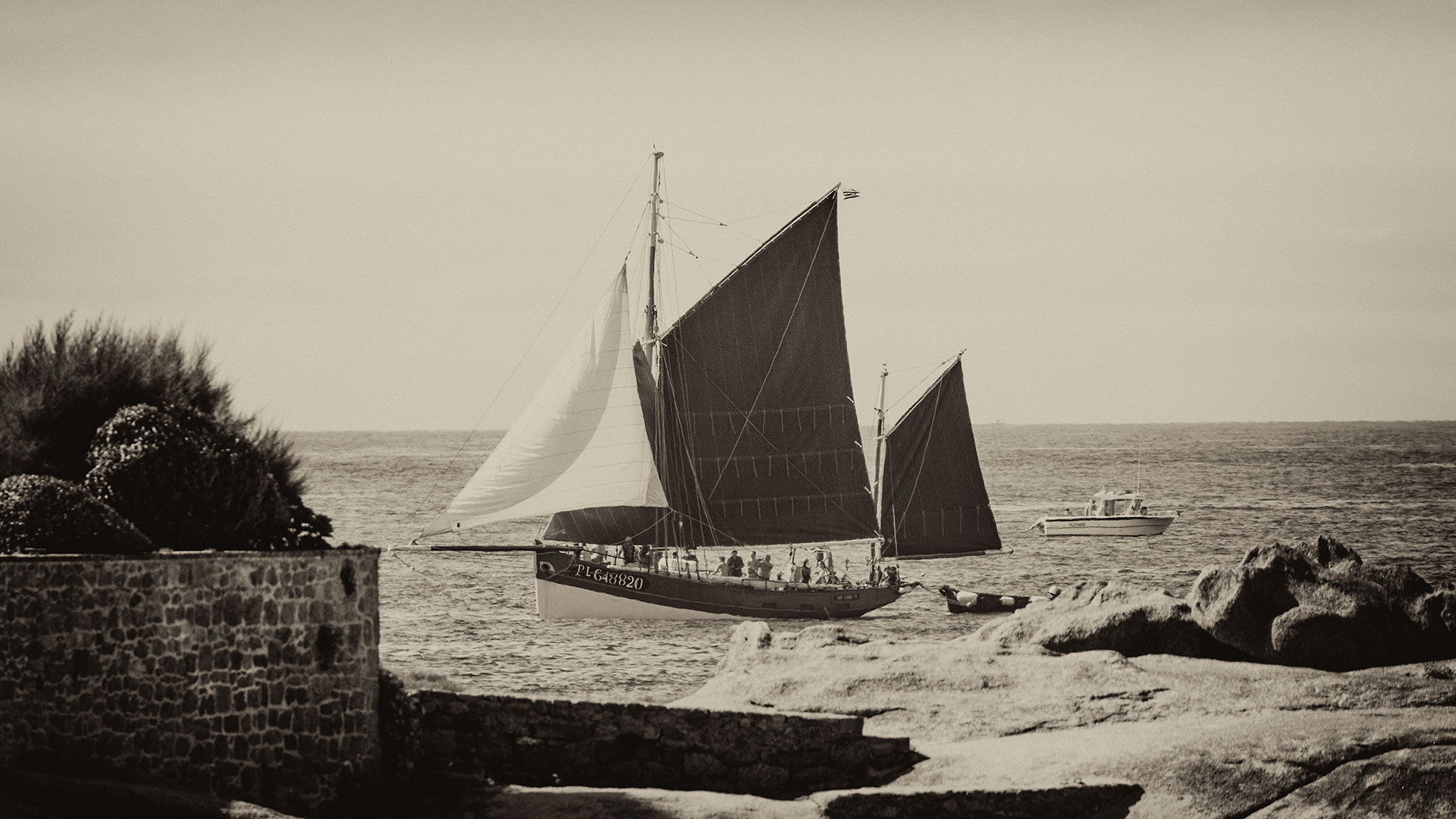 Landschaftsfotografie: Côte de Granit Rose – Bretonisches Segelschiff | Foto: Dieter Eikenberg, imprints