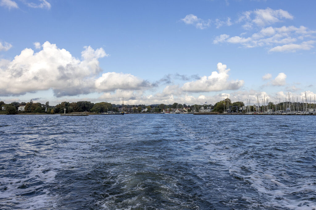 Ausfahrt aus dem Hafen Lauterbach
